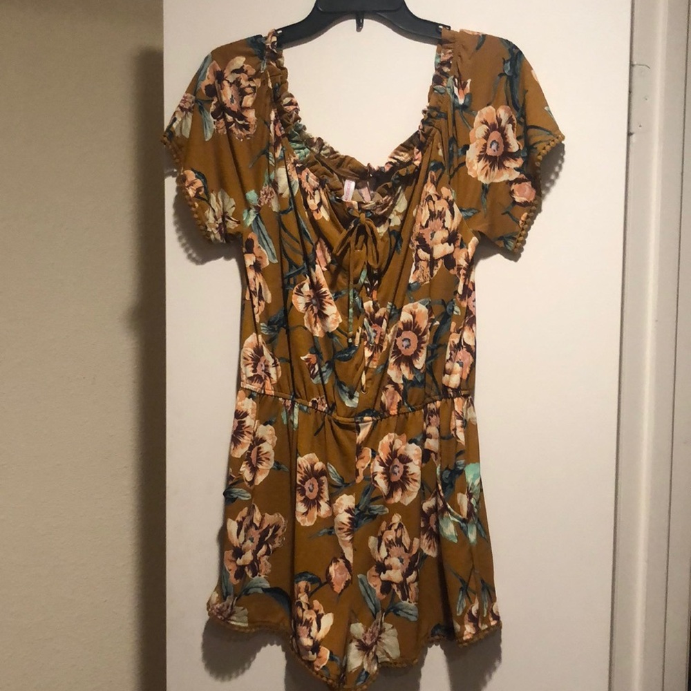 Floral print romper